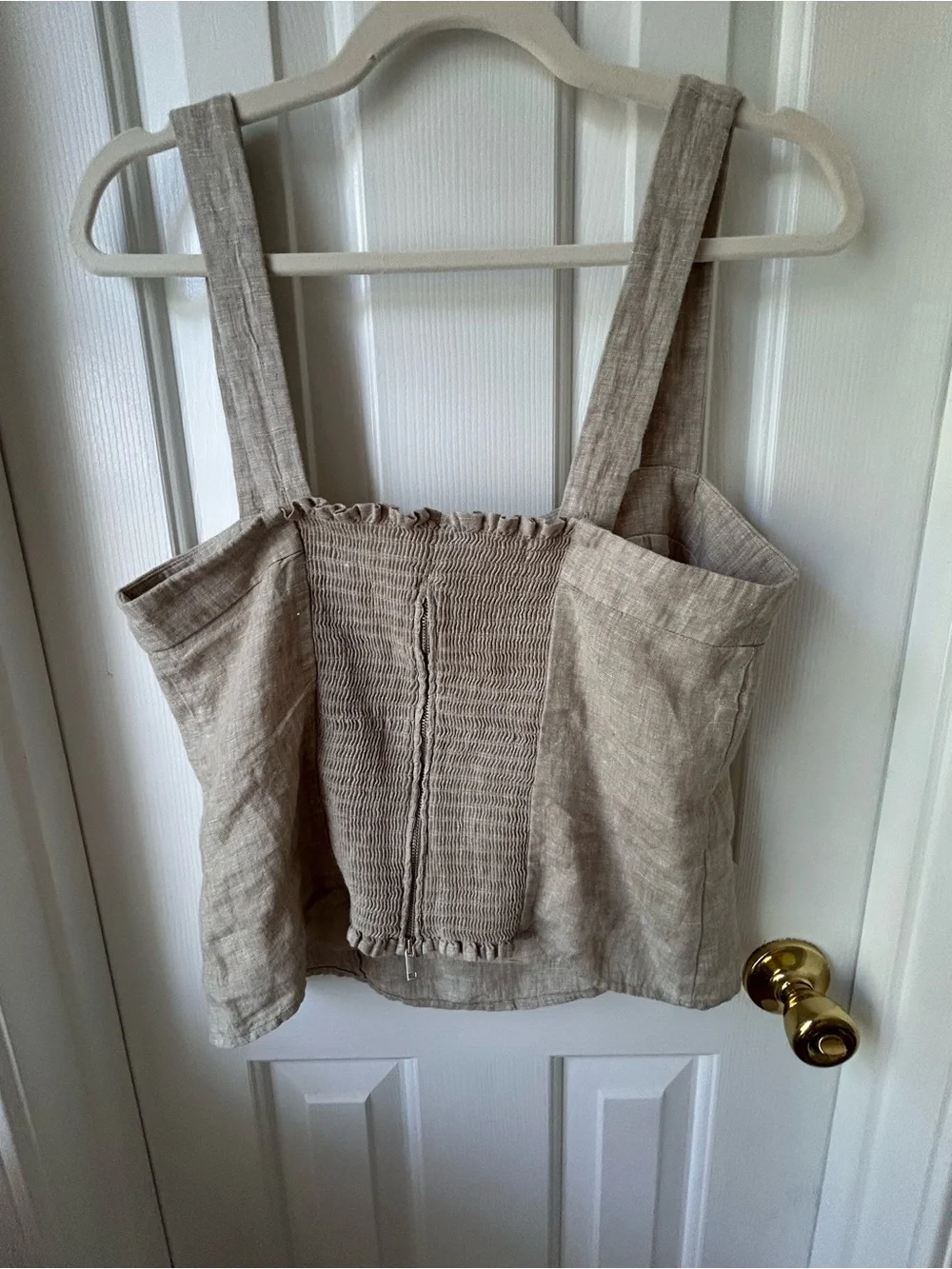 Quince 100% European Linen Fitted Tank in Flax, size Large.